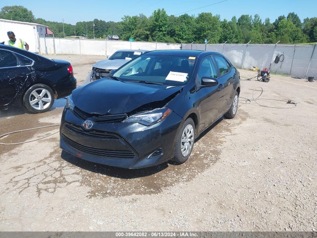 Toyota COROLLA LE 2017 5YFBURHEXHP627050 Image 2