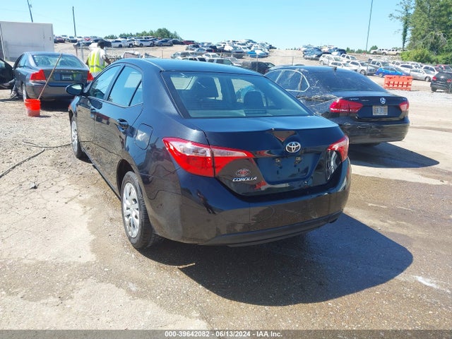 Toyota COROLLA LE 2017 5YFBURHEXHP627050 Image 3