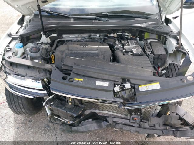 3VVCB7AX6NM009724 Volkswagen Tiguan 2.0t Se R-line Black