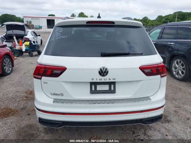 3VVCB7AX6NM009724 Volkswagen Tiguan 2.0t Se R-line Black