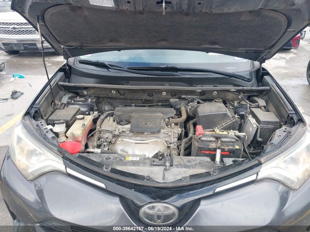 Toyota Rav4 Xle 2018 JTMWFREV6JJ185667 Image 10