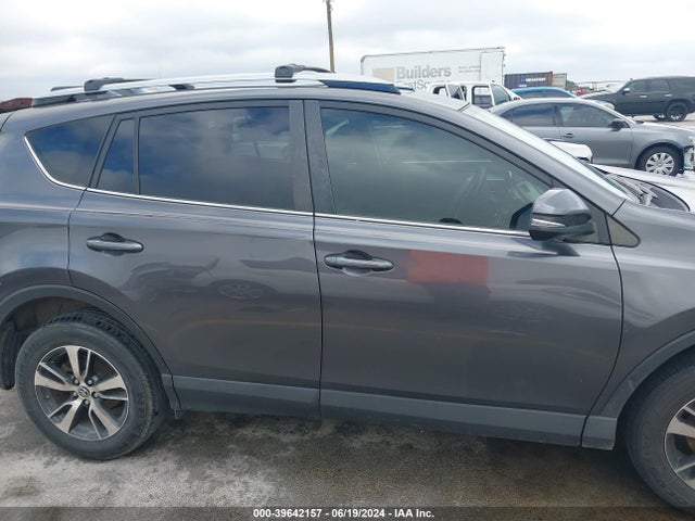 Toyota Rav4 Xle 2018 JTMWFREV6JJ185667 Image 13