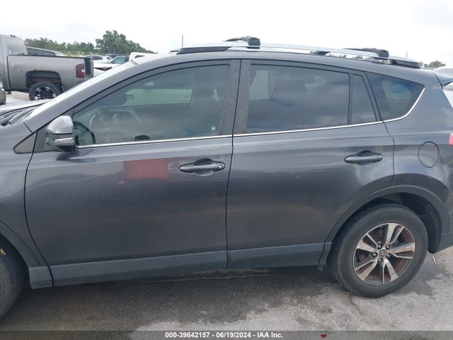 Toyota Rav4 Xle 2018 JTMWFREV6JJ185667 Image 14