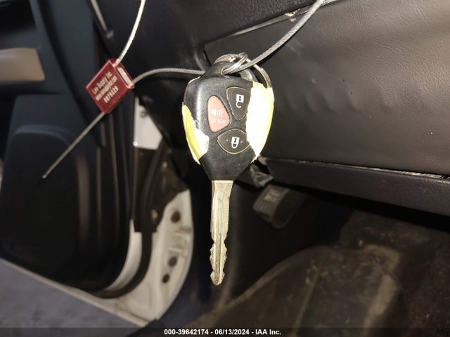 Toyota 4RUNNER SR5 2014 JTEZU5JR9E5075338 Image 11