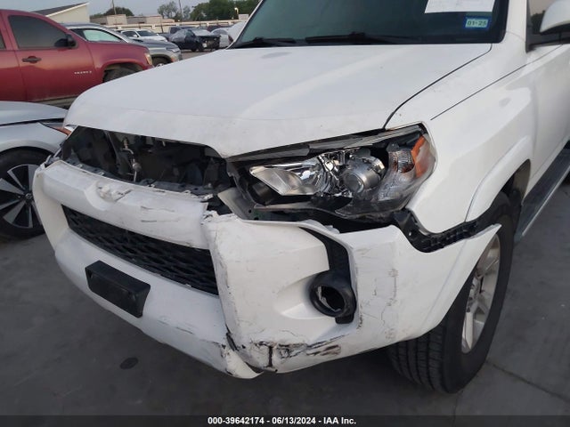 Toyota 4RUNNER SR5 2014 JTEZU5JR9E5075338 Image 18
