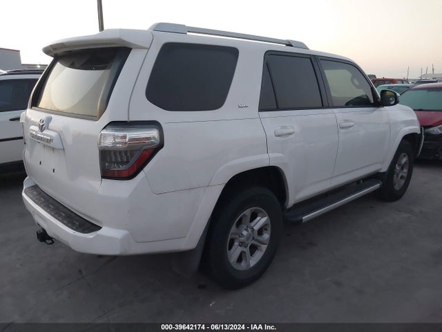 Toyota 4RUNNER SR5 2014 JTEZU5JR9E5075338 Image 4