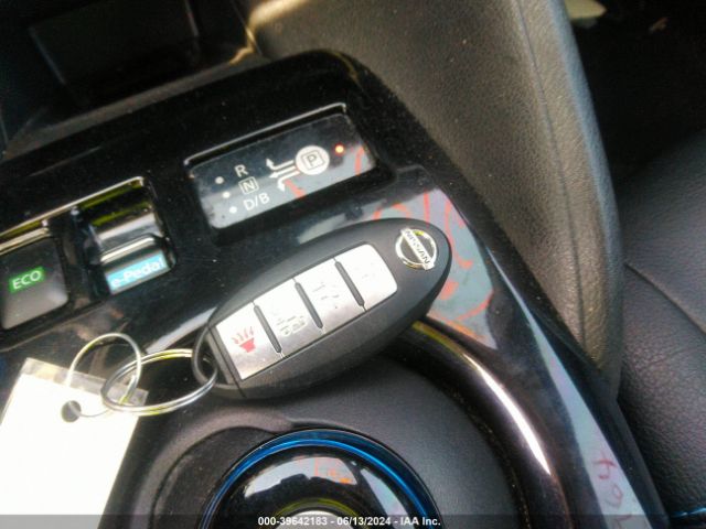 1N4AZ1CP2KC305905 Nissan LEAF SV