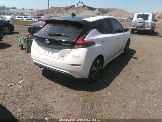 1N4AZ1CP2KC305905 Nissan LEAF SV