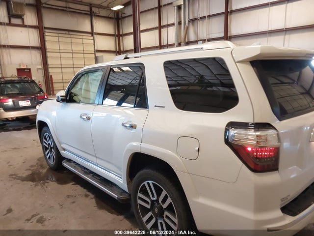 Toyota 4runner Limited 2020 JTEBU5JRXL5760270 Image 15