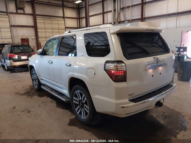 Toyota 4runner Limited 2020 JTEBU5JRXL5760270 Image 3