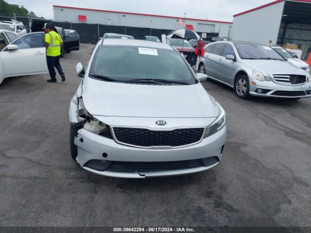 3KPFK4A70HE110587 KIA FORTE LX