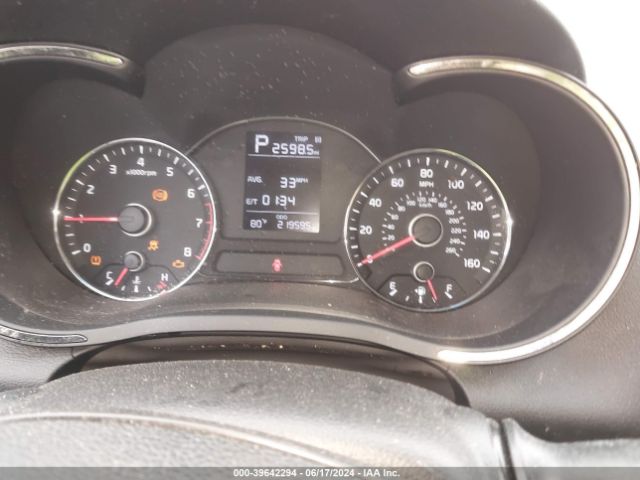 3KPFK4A70HE110587 KIA FORTE LX