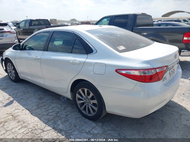 Toyota CAMRY XLE 2015 4T1BF1FK7FU917942 Image 3