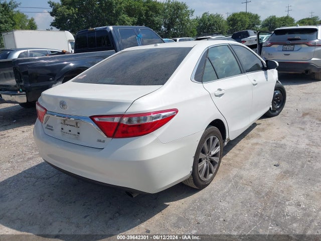 Toyota CAMRY XLE 2015 4T1BF1FK7FU917942 Image 4