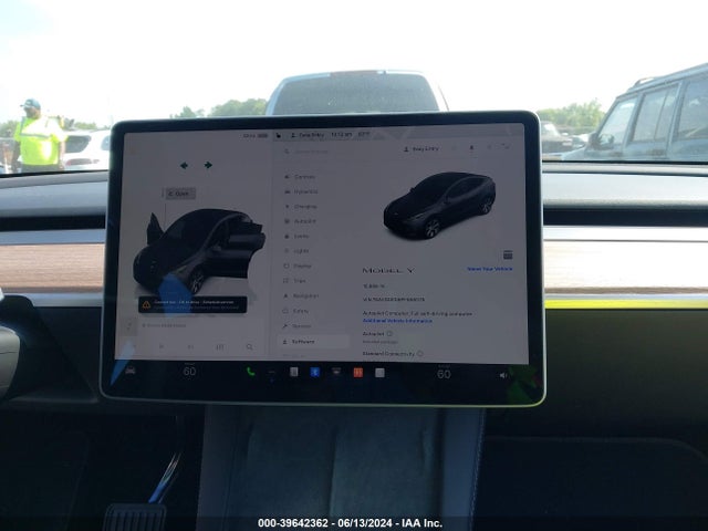 Tesla Model Y Rwd 2023 7SAYGDED9PF956075 Image 18