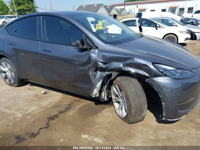 Tesla Model Y Rwd 2023 7SAYGDED9PF956075 Image 6