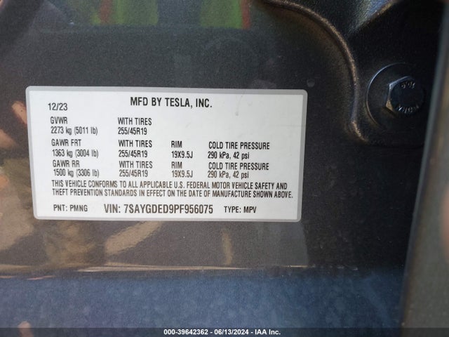Tesla Model Y Rwd 2023 7SAYGDED9PF956075 Image 9