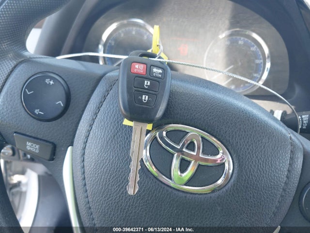 Toyota COROLLA LE 2018 2T1BURHE5JC011231 Image 11