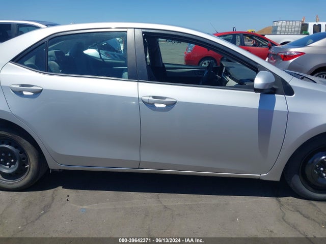 Toyota COROLLA LE 2018 2T1BURHE5JC011231 Image 14