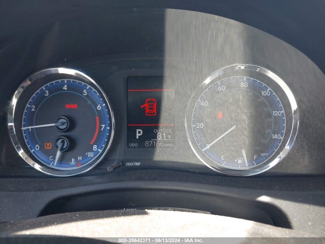 Toyota COROLLA LE 2018 2T1BURHE5JC011231 Image 16