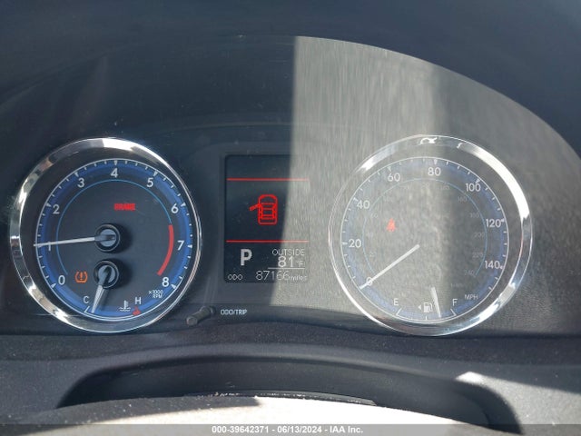 Toyota COROLLA LE 2018 2T1BURHE5JC011231 Image 7