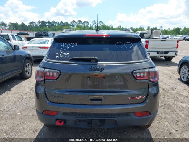 3C4NJDDB5JT262638 Jeep Compass Trailhawk 4x4