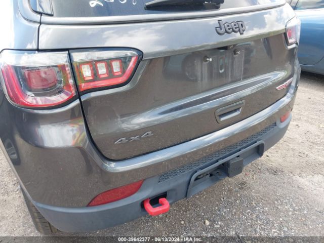 3C4NJDDB5JT262638 Jeep Compass Trailhawk 4x4