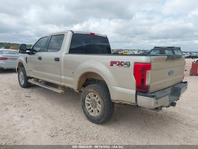 Ford F-250 Xlt 2017 1FT7W2BTXHEE70700 Image 3
