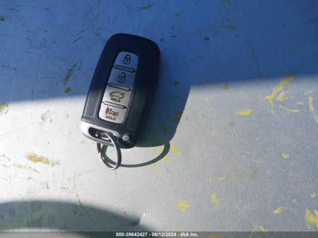 5NPEC4AC2EH880139 Hyundai SONATA SE