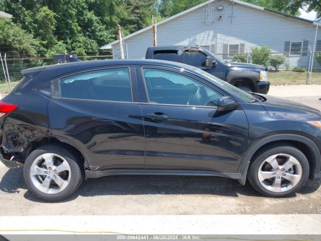 3CZRU6H35NM763546 Honda Hr-v Awd Lx