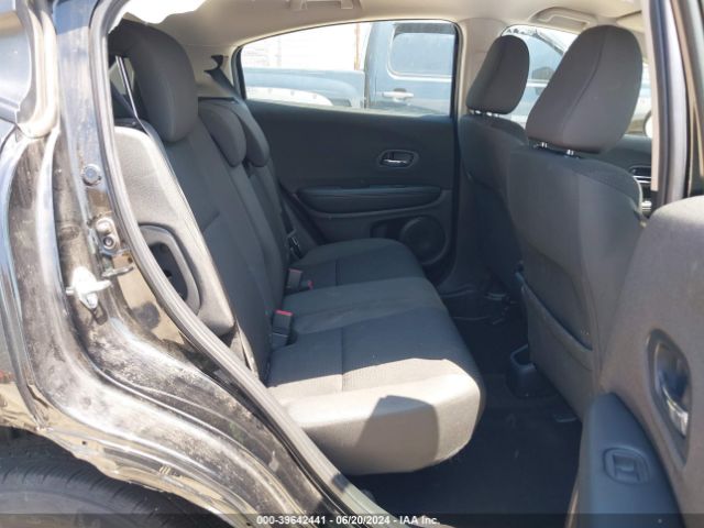 3CZRU6H35NM763546 Honda Hr-v Awd Lx