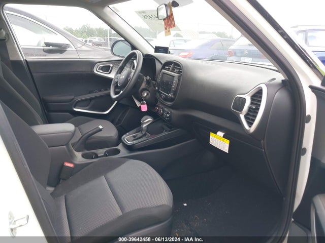 KNDJ23AU6N7811849 KIA SOUL LX