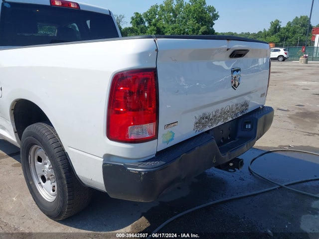 1C6RR6FG4KS690595 RAM 1500 Classic Tradesman Quad Cab 4x2 6'4 Box