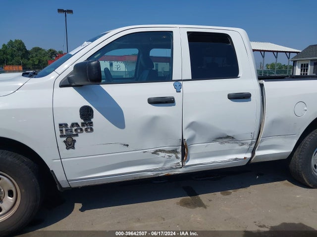 1C6RR6FG4KS690595 RAM 1500 Classic Tradesman Quad Cab 4x2 6'4 Box