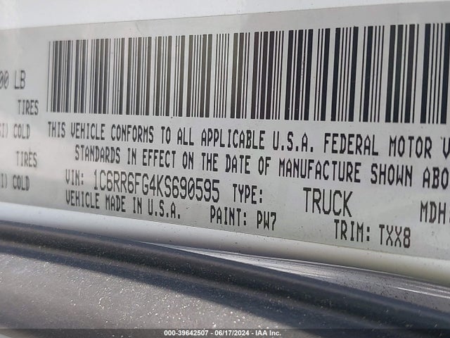 1C6RR6FG4KS690595 RAM 1500 Classic Tradesman Quad Cab 4x2 6'4 Box