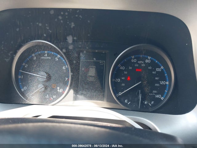 Toyota RAV4 LE 2018 2T3BFREV7JW719887 Image 7