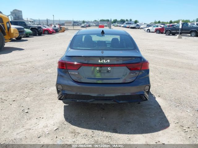 3KPF54AD3NE479291 KIA Forte Gt-line