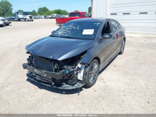3KPF54AD3NE479291 KIA Forte Gt-line