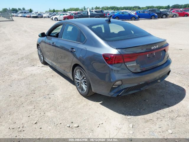 3KPF54AD3NE479291 KIA Forte Gt-line