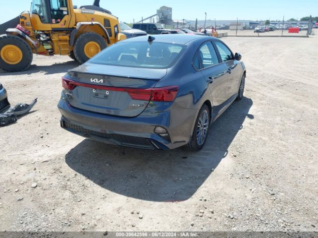 3KPF54AD3NE479291 KIA Forte Gt-line