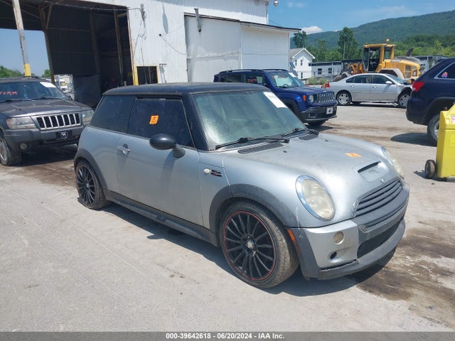 2004 MINI COOPER S WMWRE33464TD89966 Photo 0