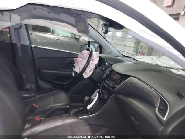 KL7CJLSBXKB909328 Chevrolet Trax Lt