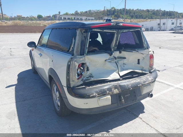 2009 MINI COOPER CLUBMAN WMWML33589TX33181 Photo 5