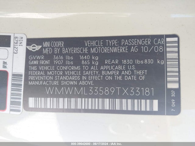 2009 MINI COOPER CLUBMAN WMWML33589TX33181 Photo 8