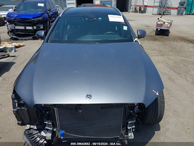 WDDZH6GB6JA374866 Mercedes-Benz E 400 4matic