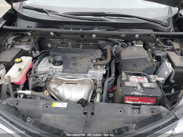 Toyota RAV4 LE 2018 2T3ZFREV0JW405643 Image 10