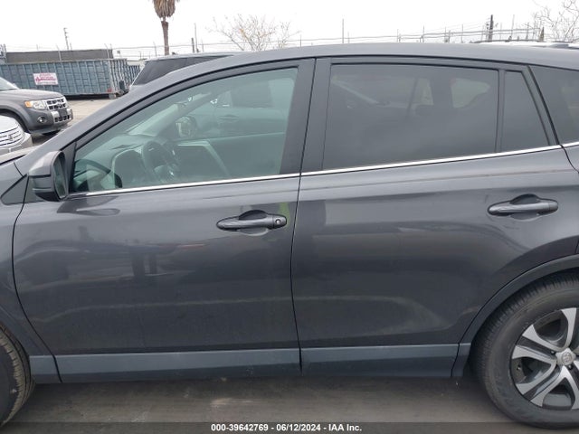 Toyota RAV4 LE 2018 2T3ZFREV0JW405643 Image 14