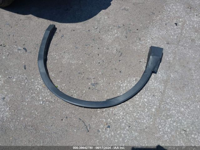 3VV3B7AXXMM121991 Volkswagen Tiguan 2.0t Se/2.0t Se R-line Black/2.0t Sel