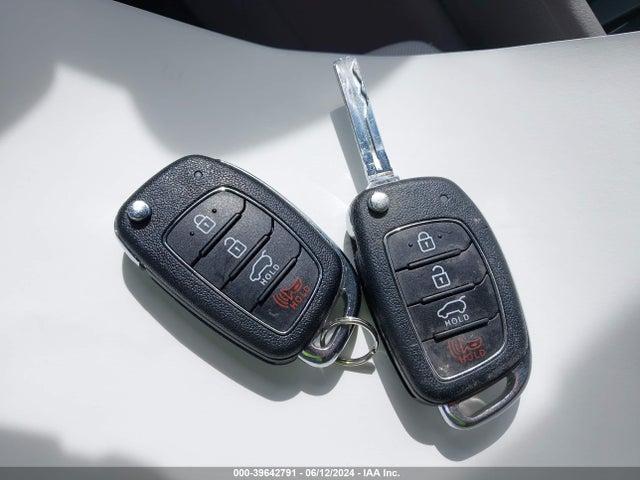 Hyundai TUCSON SE 2019 KM8J2CA42KU904067 Image 11