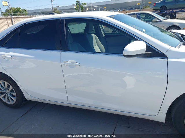 Toyota CAMRY LE 2017 4T1BF1FK5HU325006 Image 14
